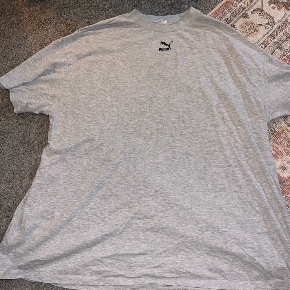 Oversized puma top